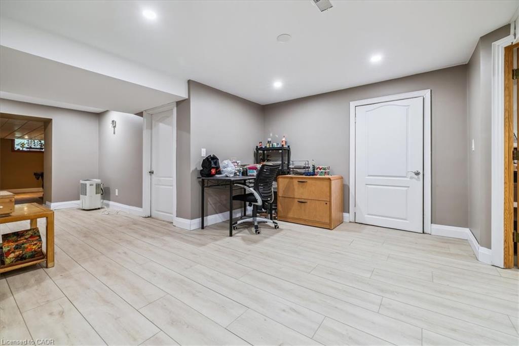 976 Garden Lane Property Photo 40