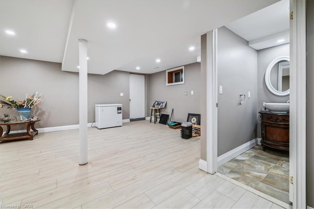 976 Garden Lane Property Photo 42