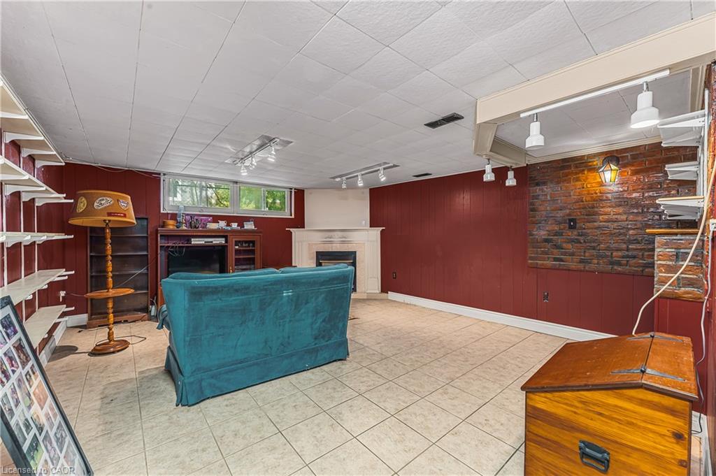 16 Wyckliffe Avenue Property Photo 15