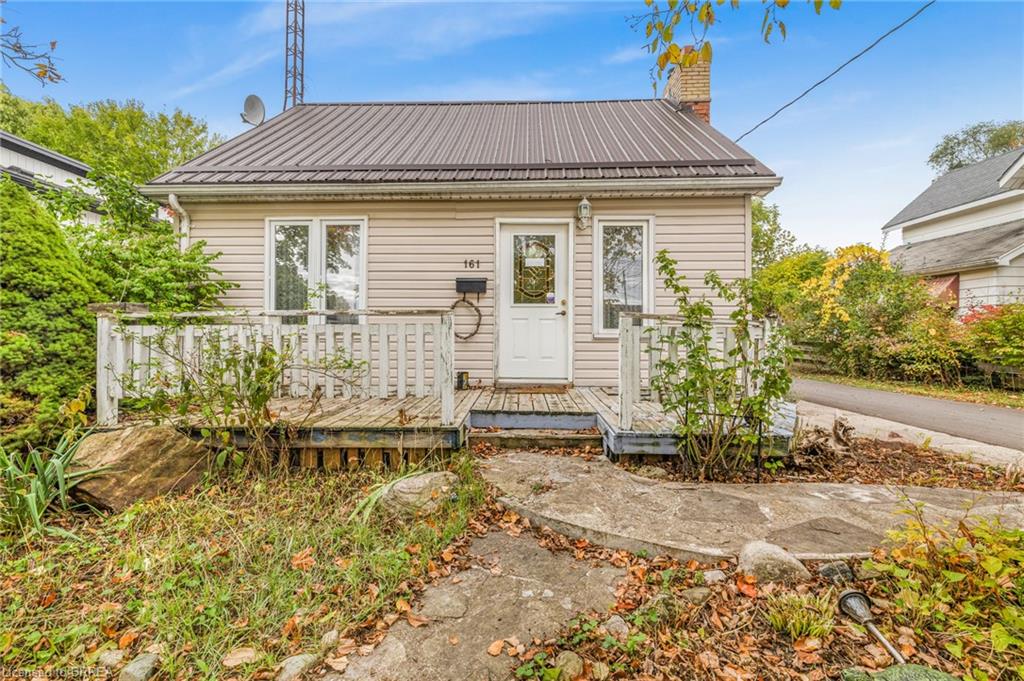 161 Crysler Street Property Photo 1