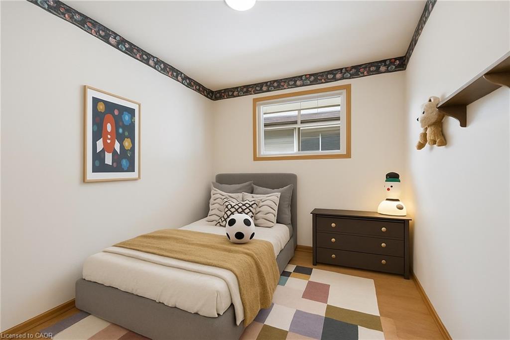 528 Fallingbrook Drive Property Photo 12