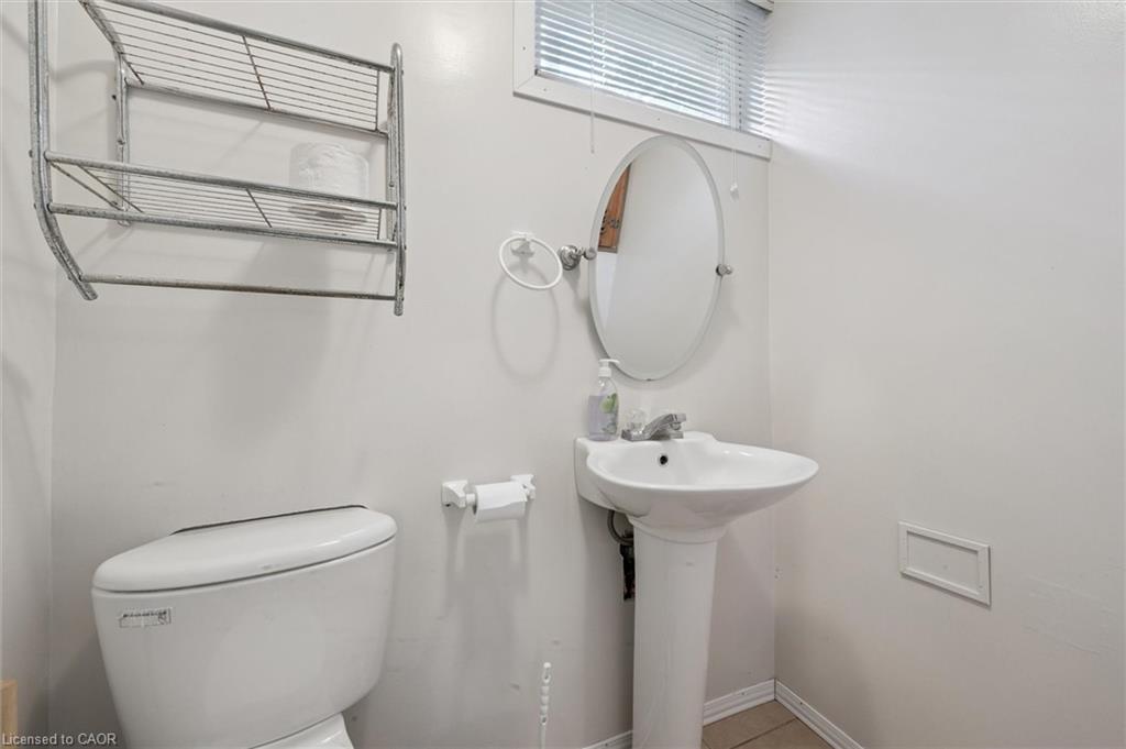 528 Fallingbrook Drive Property Photo 19