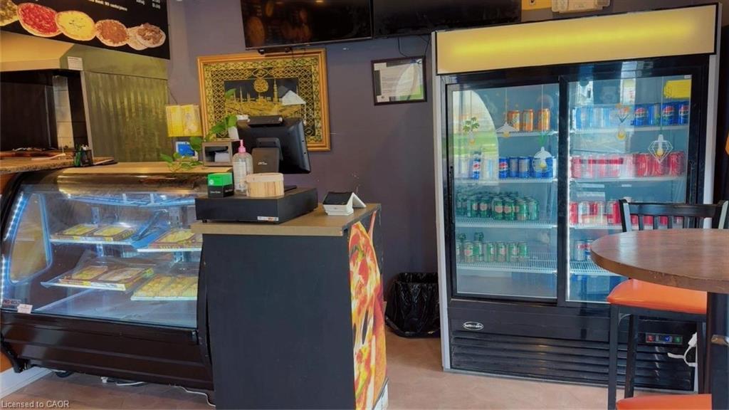 390 Courtland Avenue E Property Photo 3