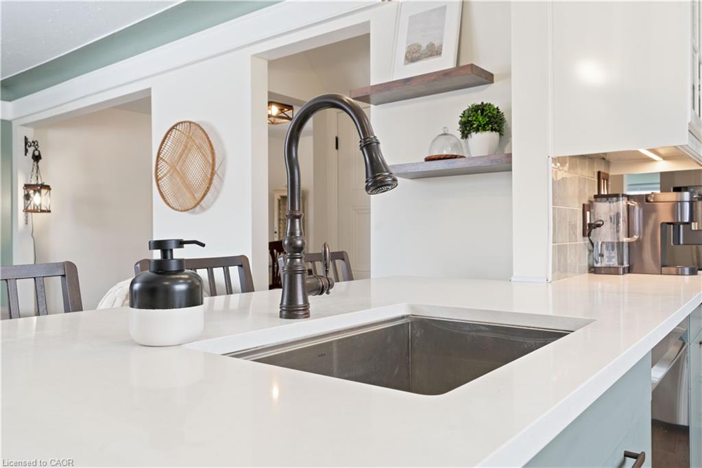 18 Flanders Avenue Property Photo 6