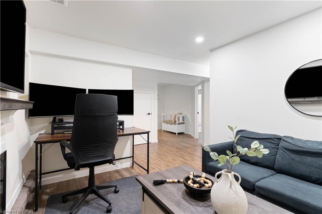 18 Flanders Avenue Property Photo 29