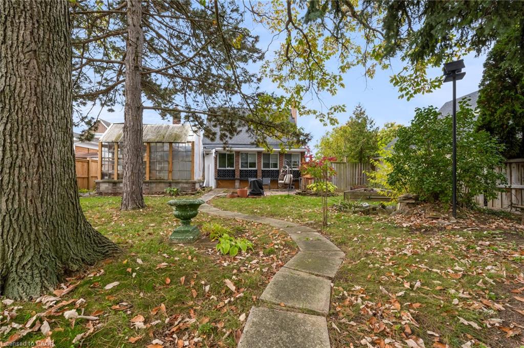 18 Flanders Avenue Property Photo 38