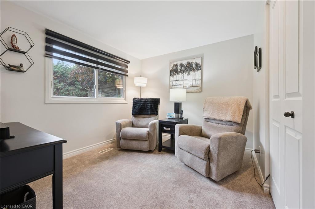 61 Sandsprings Crescent Property Photo 16