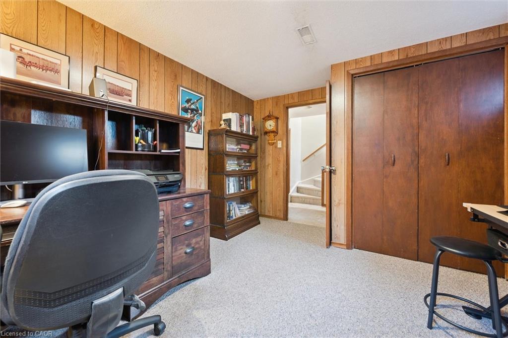 61 Sandsprings Crescent Property Photo 23