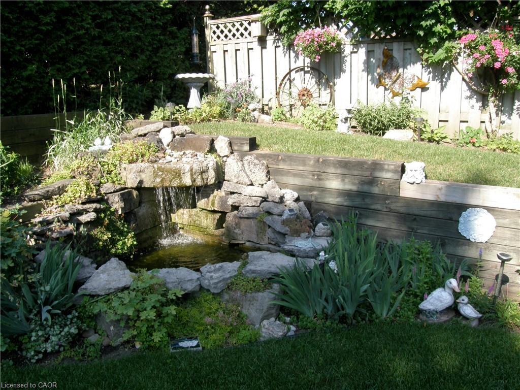 61 Sandsprings Crescent Property Photo 27