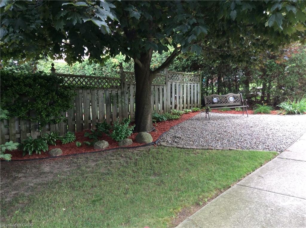 61 Sandsprings Crescent Property Photo 37