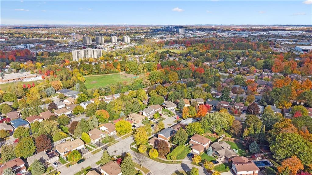 61 Sandsprings Crescent Property Photo 43