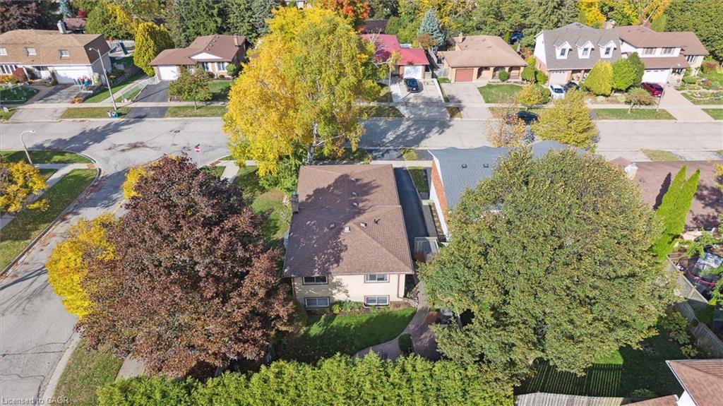 61 Sandsprings Crescent Property Photo 44