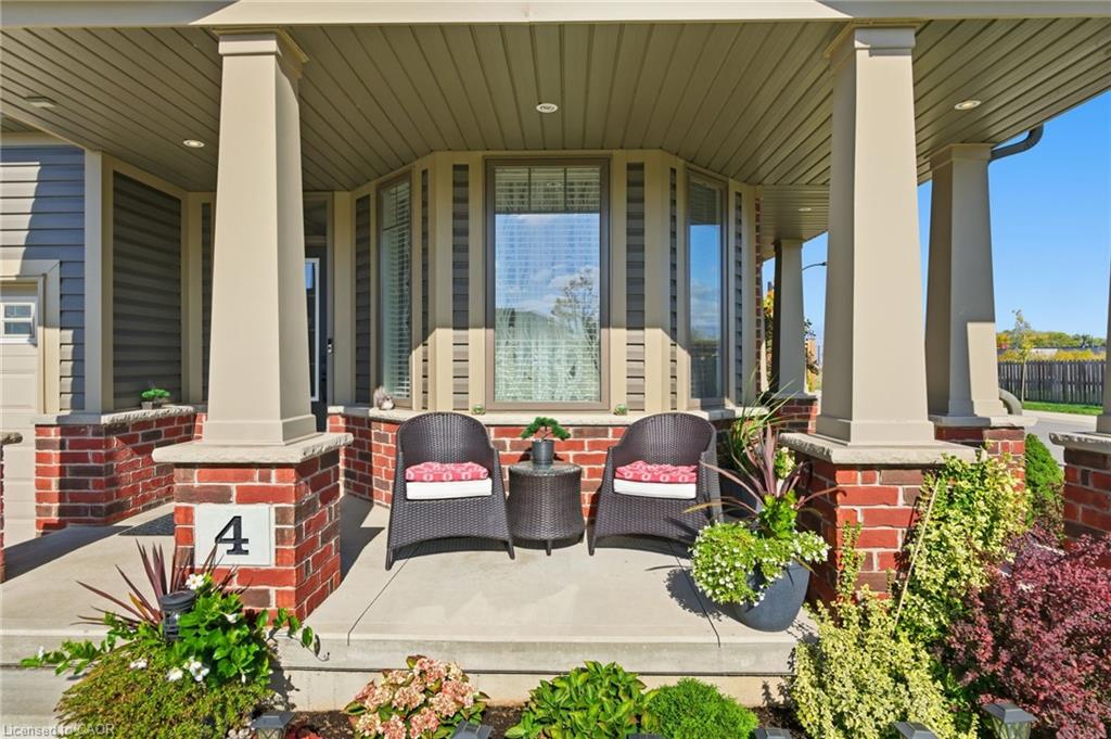 4 Ellis Avenue Property Photo 2