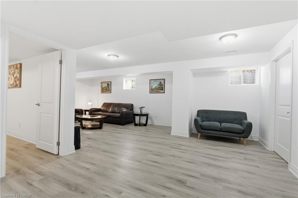 4 Ellis Avenue Property Photo 22