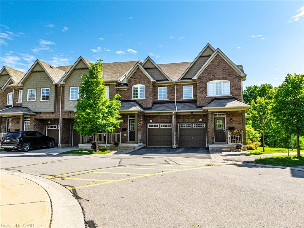 686 Wendy Culbert Crescent Property Photo 1