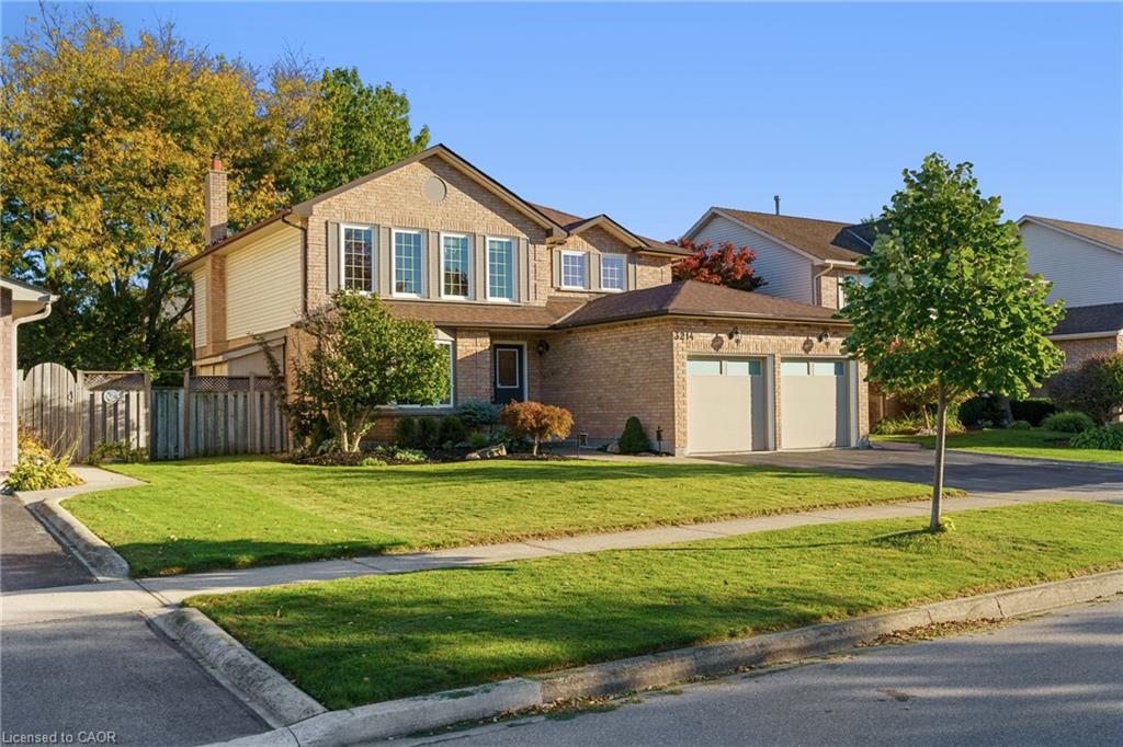 3214 Tania Crescent Property Photo 1