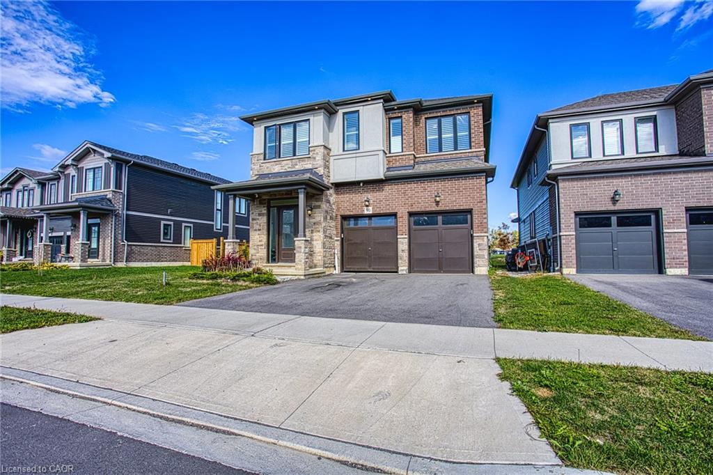 90 Spitfire Drive Property Photo 3