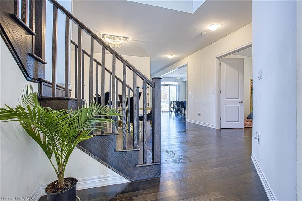 90 Spitfire Drive Property Photo 7