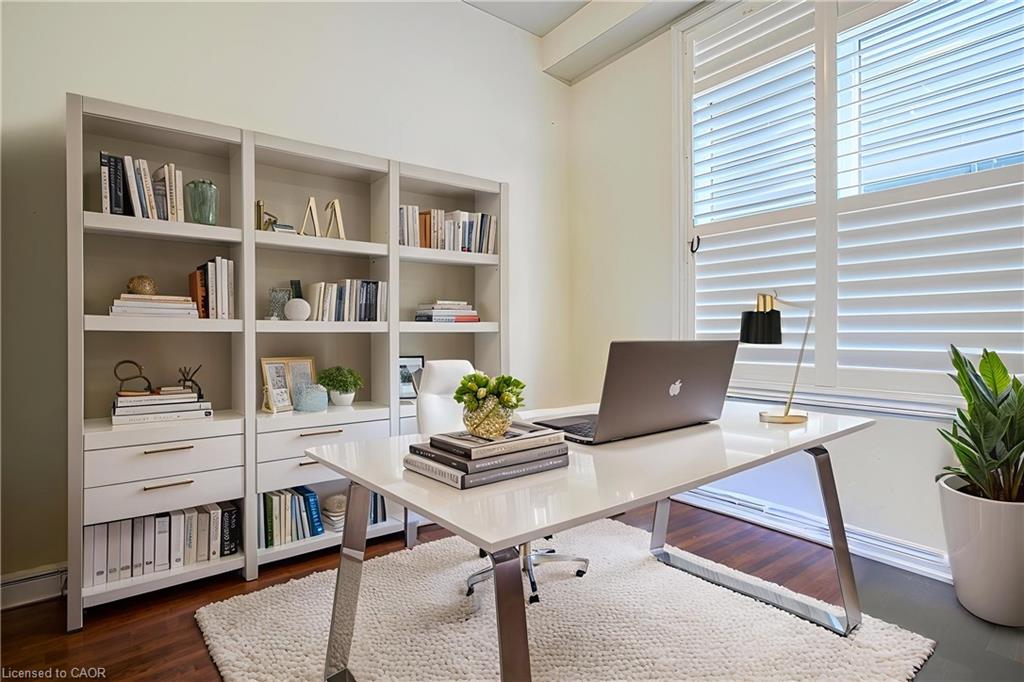 90 Spitfire Drive Property Photo 9