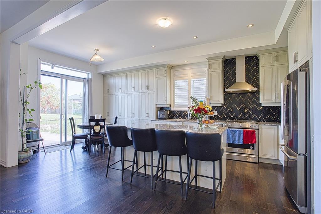 90 Spitfire Drive Property Photo 12