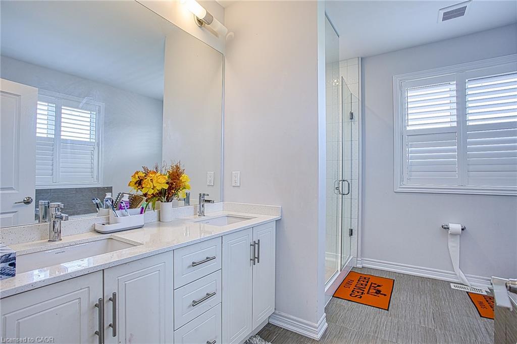 90 Spitfire Drive Property Photo 20