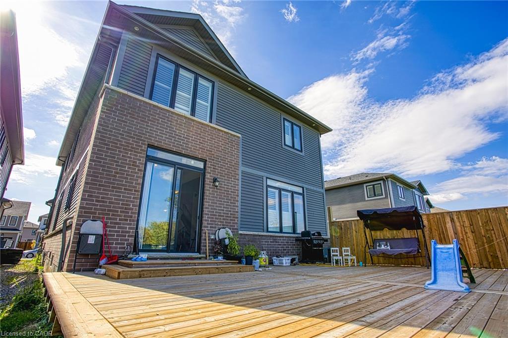 90 Spitfire Drive Property Photo 29