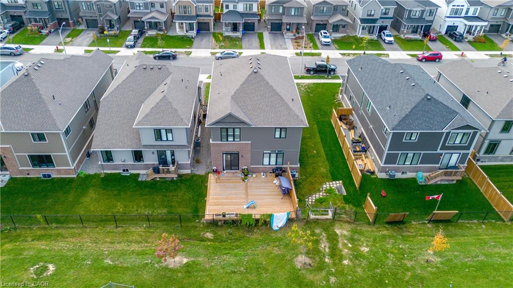 90 Spitfire Drive Property Photo 34