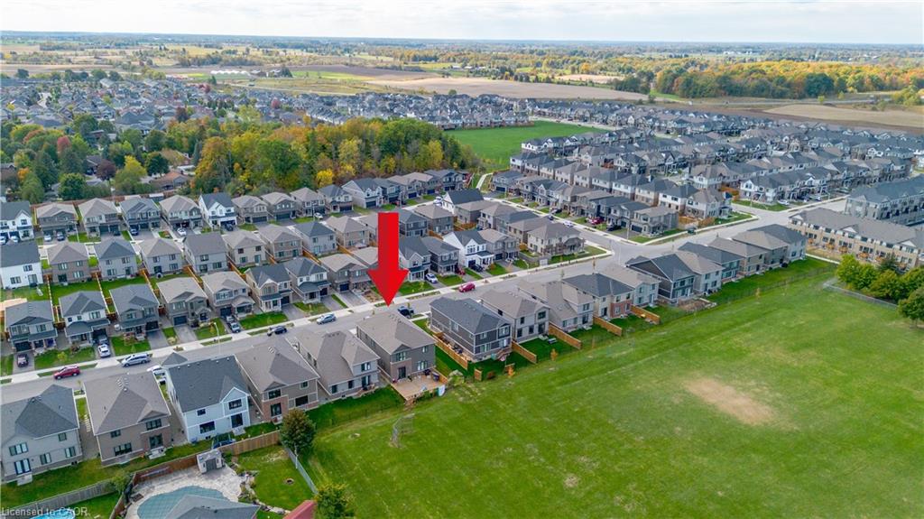 90 Spitfire Drive Property Photo 40