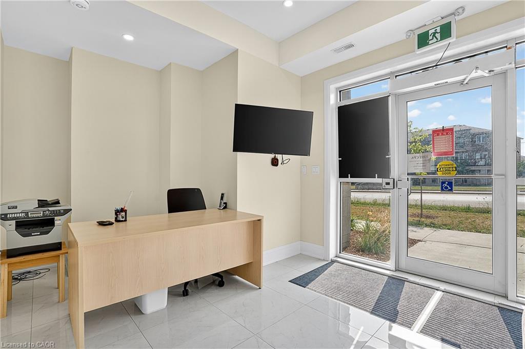 109-124 Seabrook Drive Property Photo 6