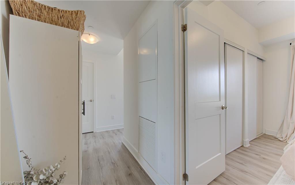 615-247 Northfield Drive E Property Photo 3