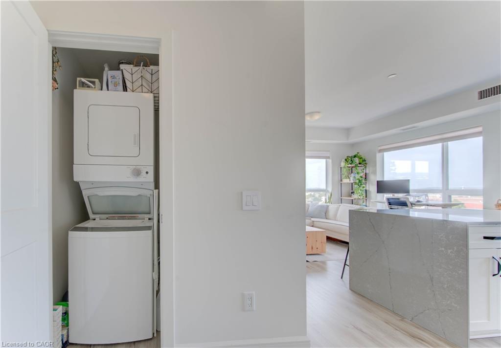 615-247 Northfield Drive E Property Photo 4