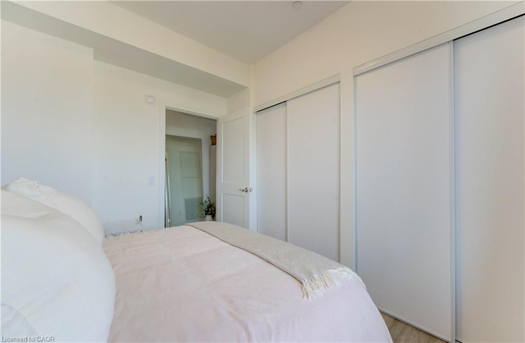 615-247 Northfield Drive E Property Photo 5