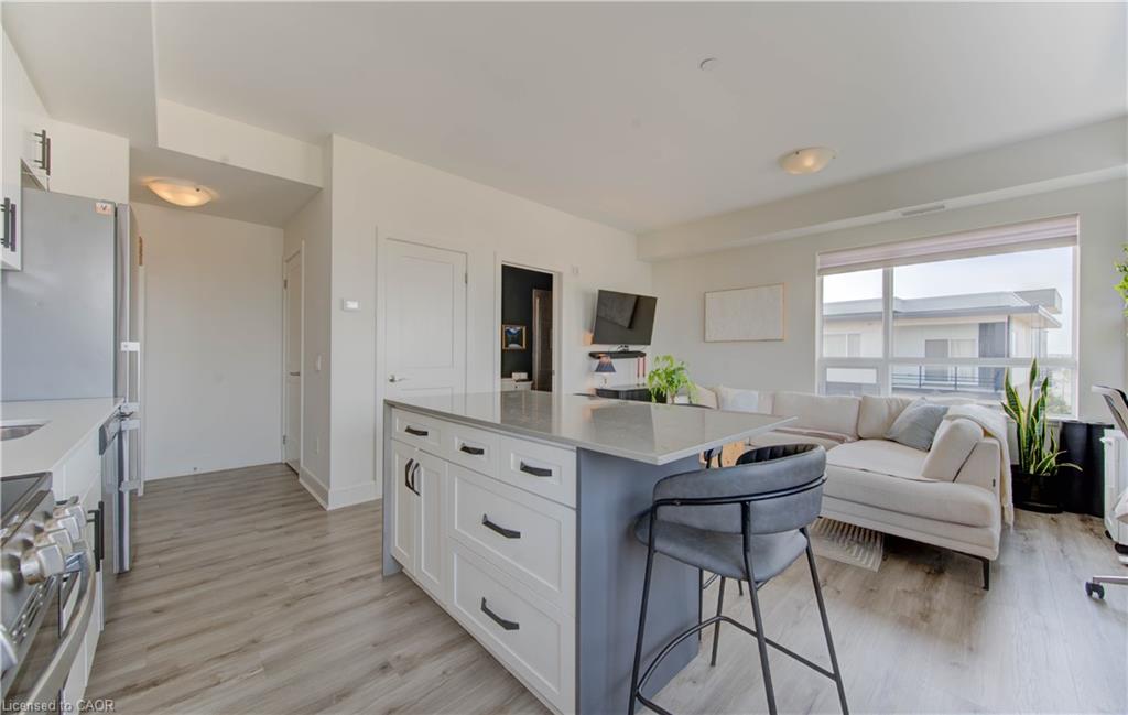 615-247 Northfield Drive E Property Photo 6