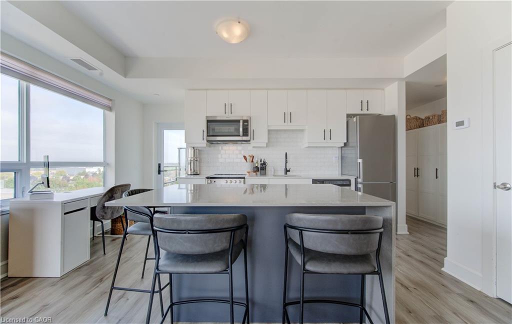 615-247 Northfield Drive E Property Photo 10