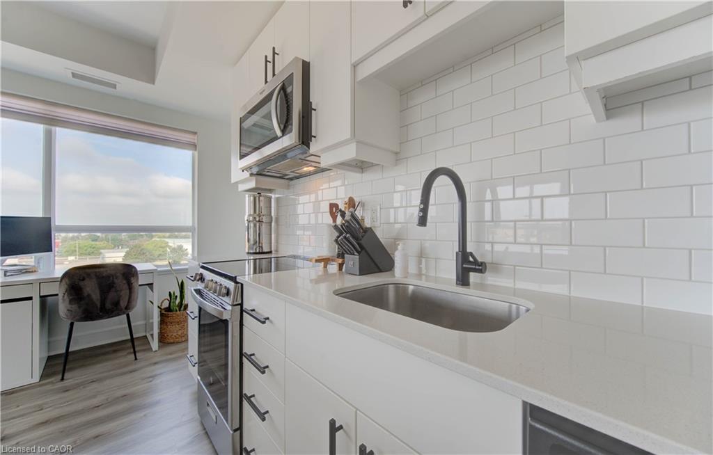 615-247 Northfield Drive E Property Photo 15