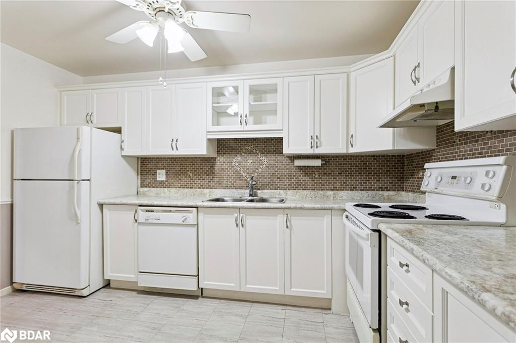 3-2701 Aquitaine Avenue Property Photo 7