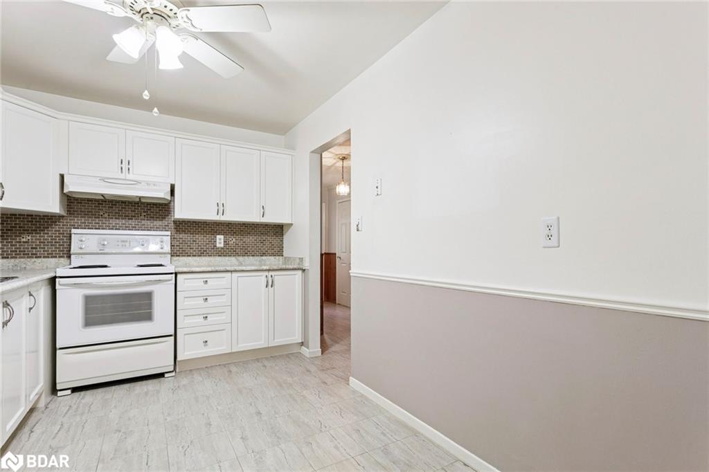 3-2701 Aquitaine Avenue Property Photo 9