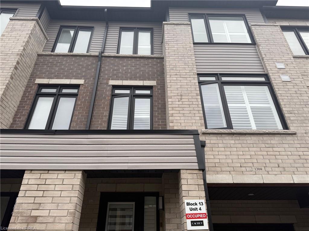 1304-585 Colborne Street E Property Photo 1