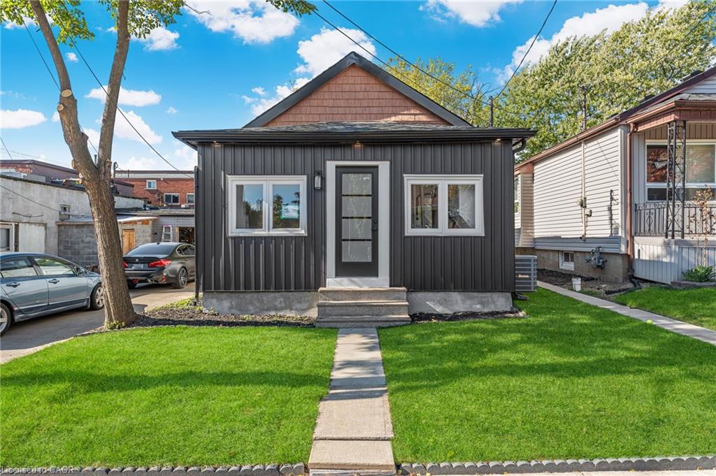 56 East 34th Street Property Photo 1