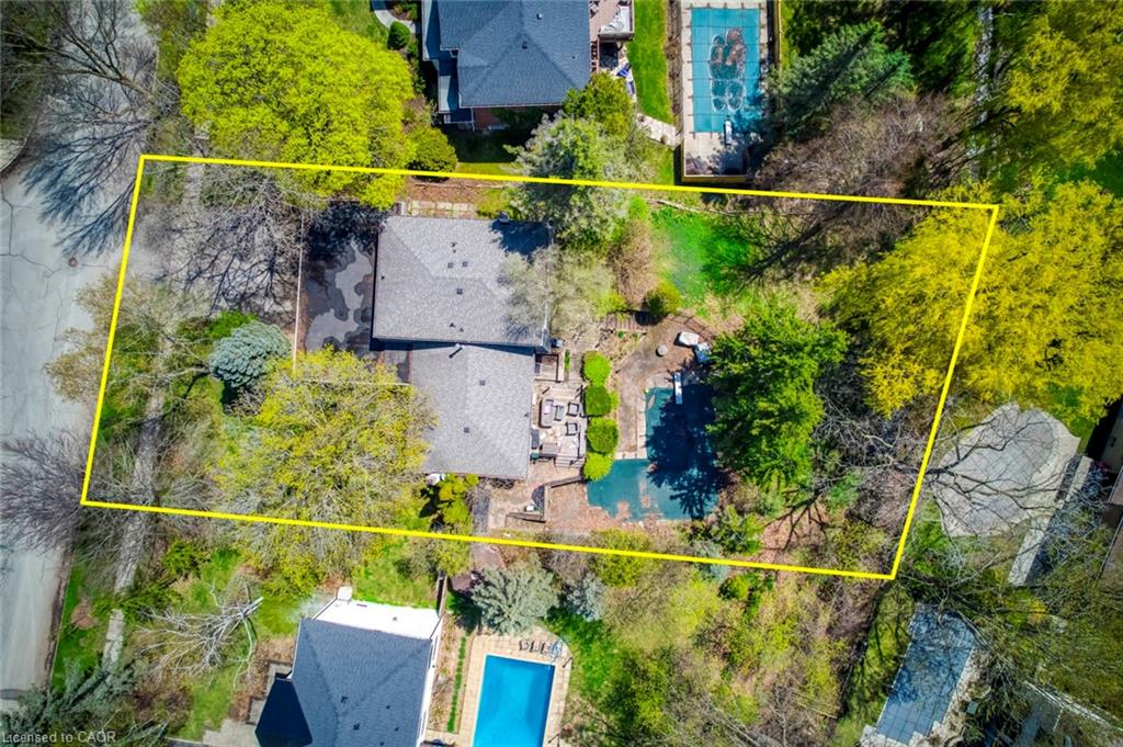 170 Cavendish Court Property Photo 4