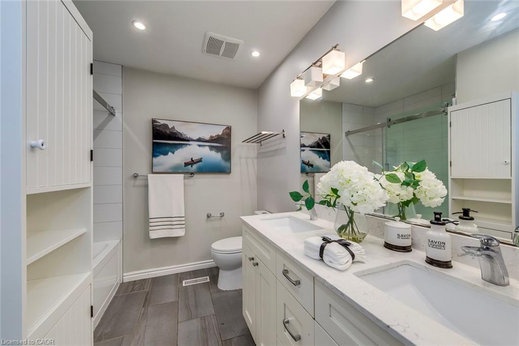 170 Cavendish Court Property Photo 35