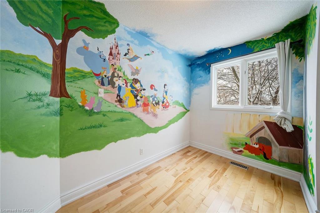 108 Olde Bayview Avenue Property Photo 24