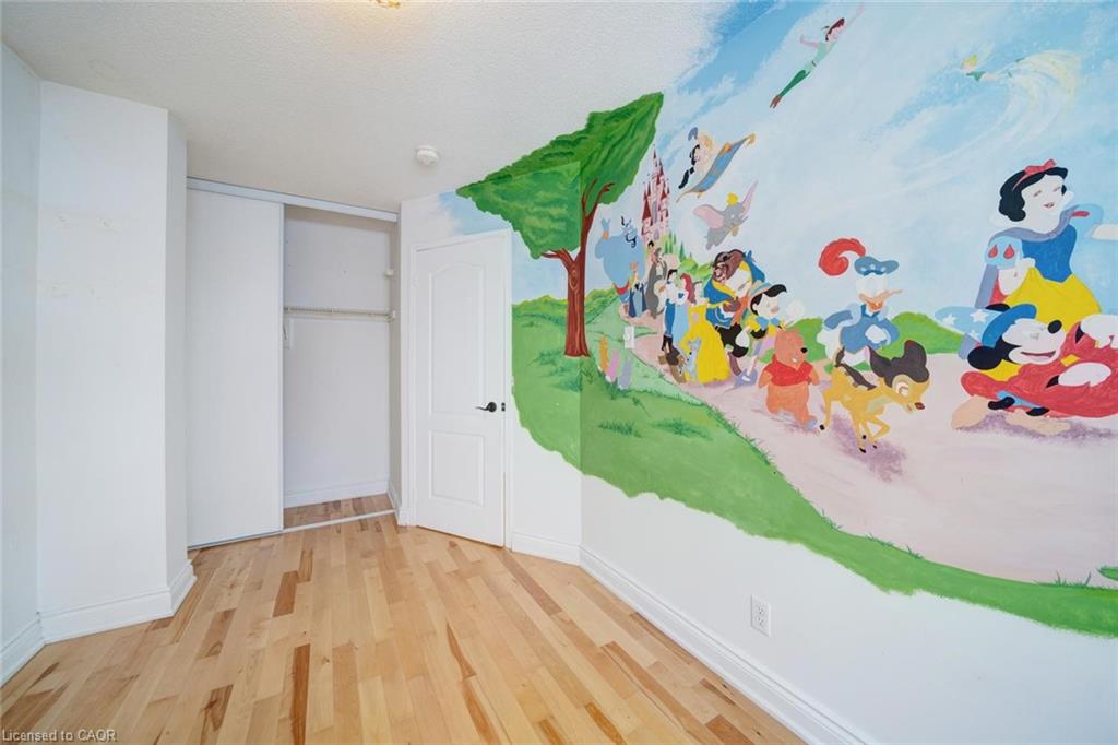 108 Olde Bayview Avenue Property Photo 25