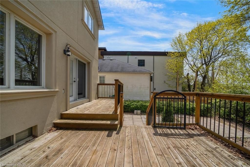 108 Olde Bayview Avenue Property Photo 42