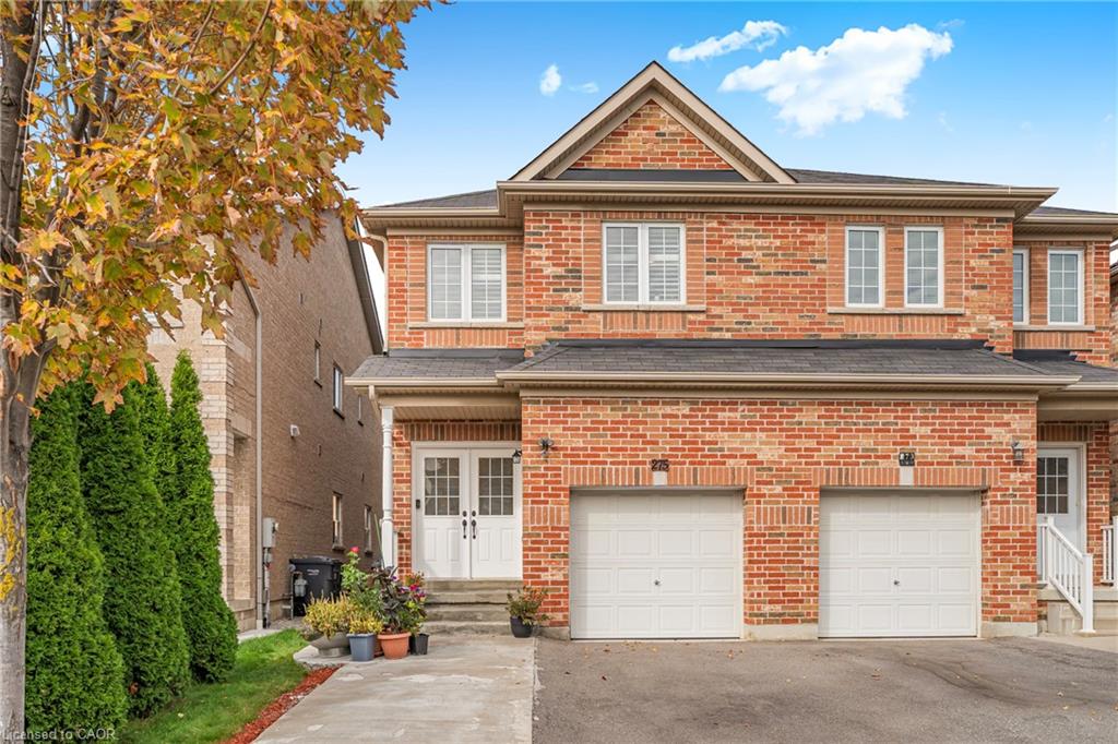 275 Comiskey Crescent Property Photo 1