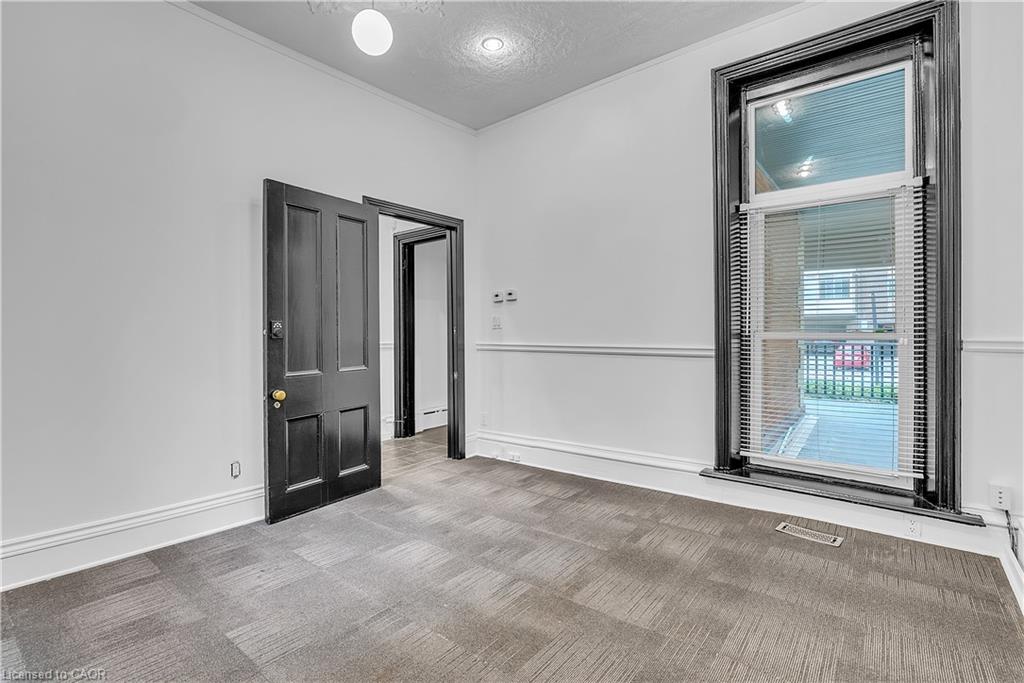 203 Macnab Street S Property Photo 7