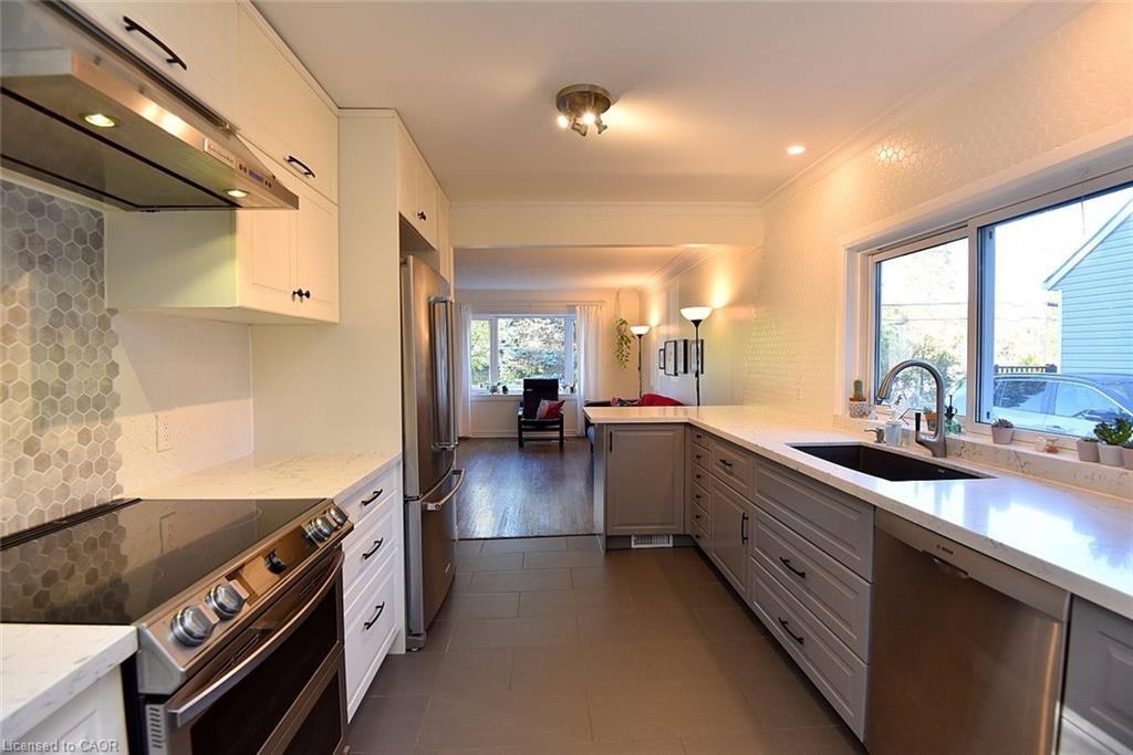 86 Mercer Street Property Photo 12