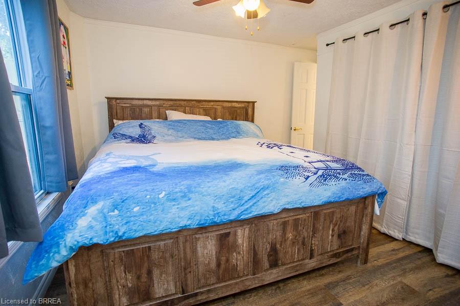 38 Queen Street W Property Photo 16