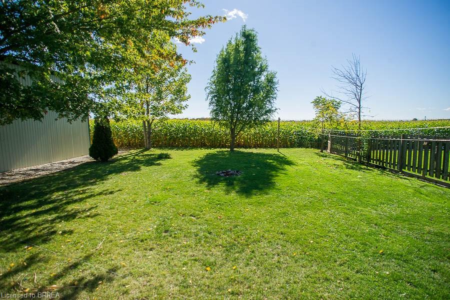 38 Queen Street W Property Photo 27