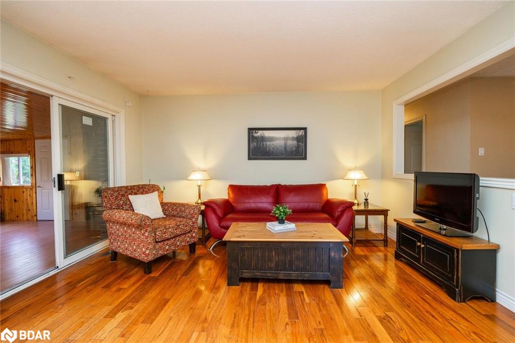 1992 Annecca Street Property Photo 5